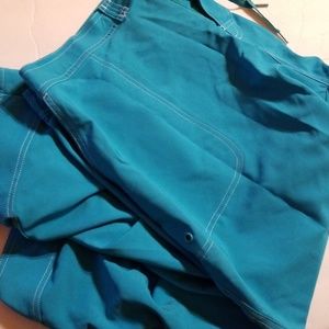 UV Skins capri pants